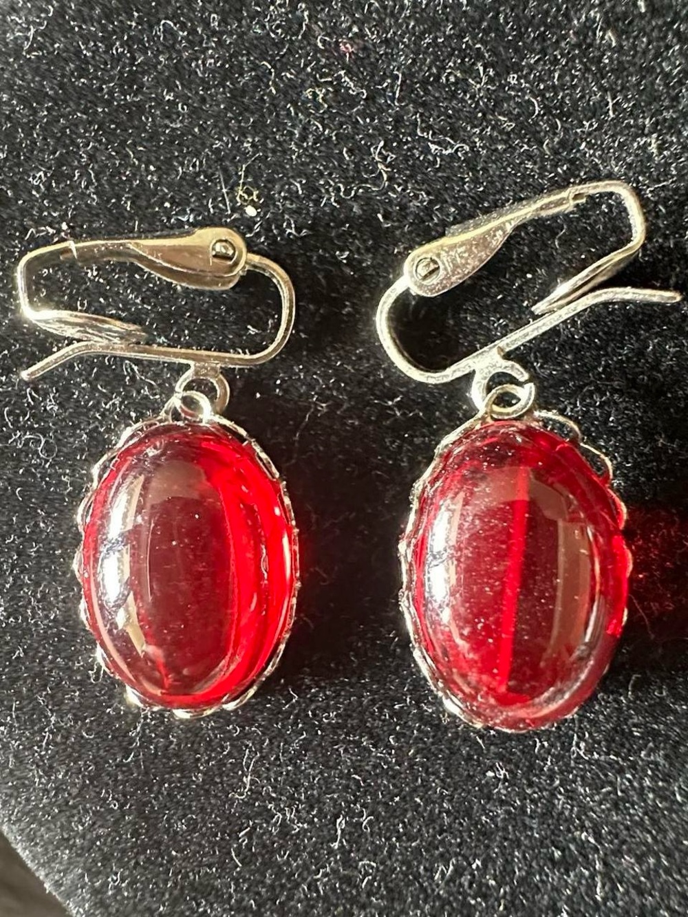 Vintage red gem snap clip on earrings.